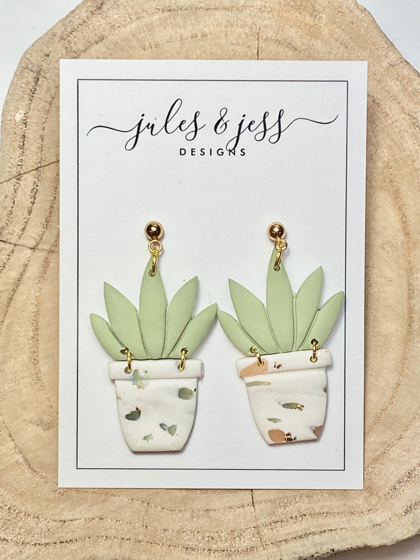 Plant Dangle