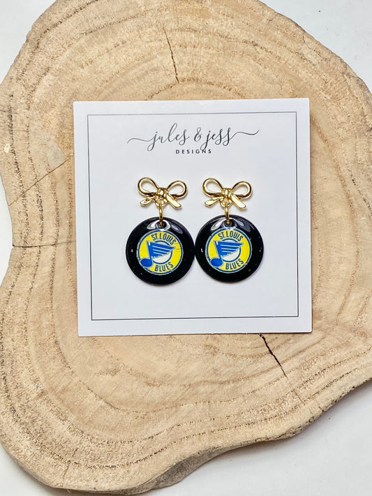 Blues Puck